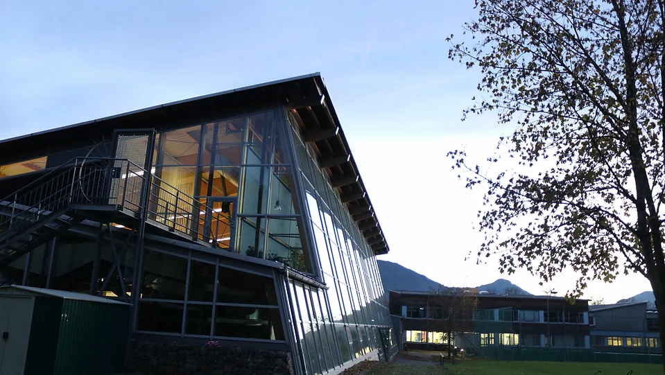 b0523d_8c6a7de806814817a589161ccfa707d4~mv2_d_6000_4000_s_4_2